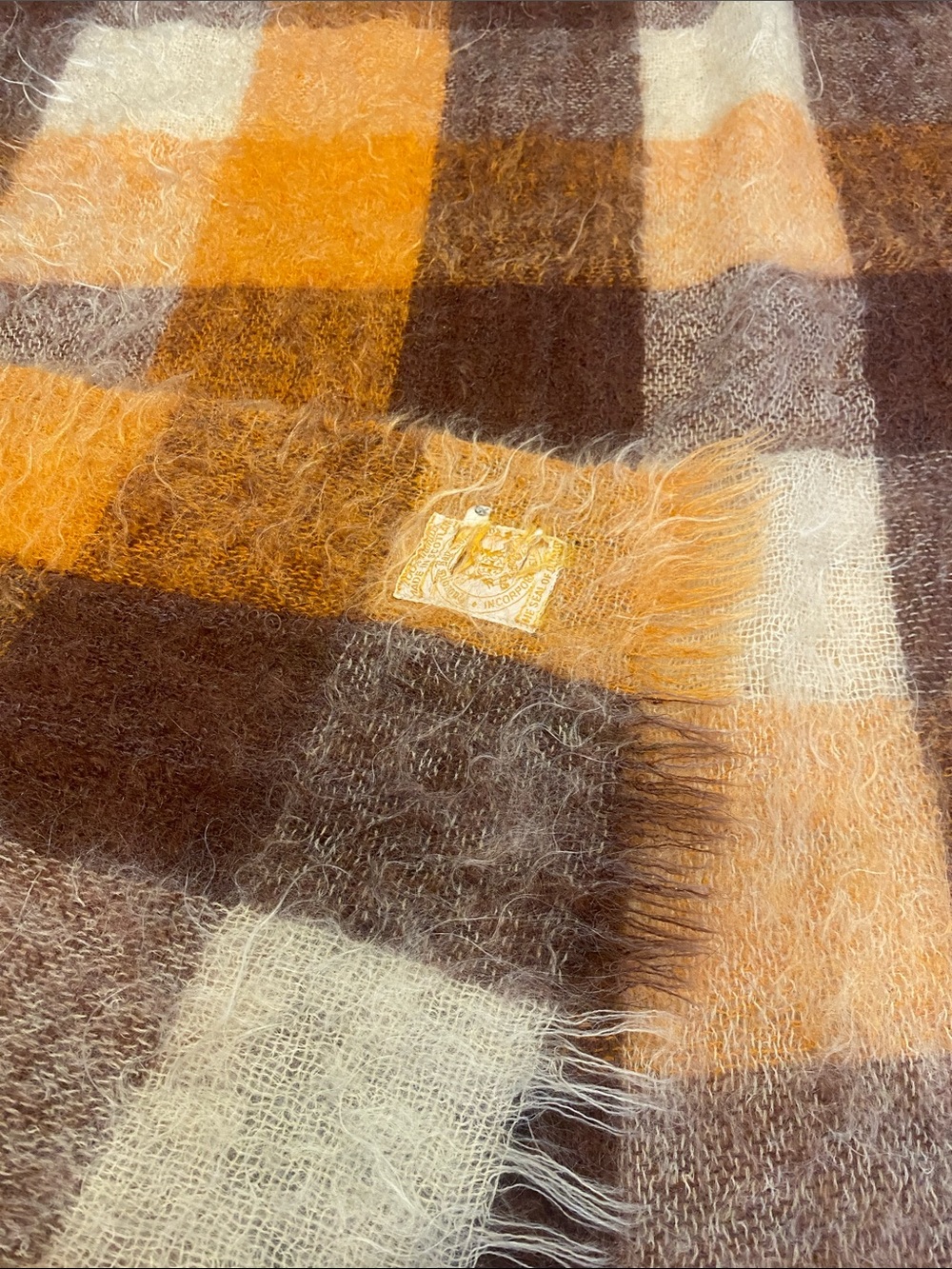 HUDSON’S BAY CO. Mohair Plaid Throw Blanket Fall Orange/Brown/Cream L: 69”x46” - Picture 4 of 16